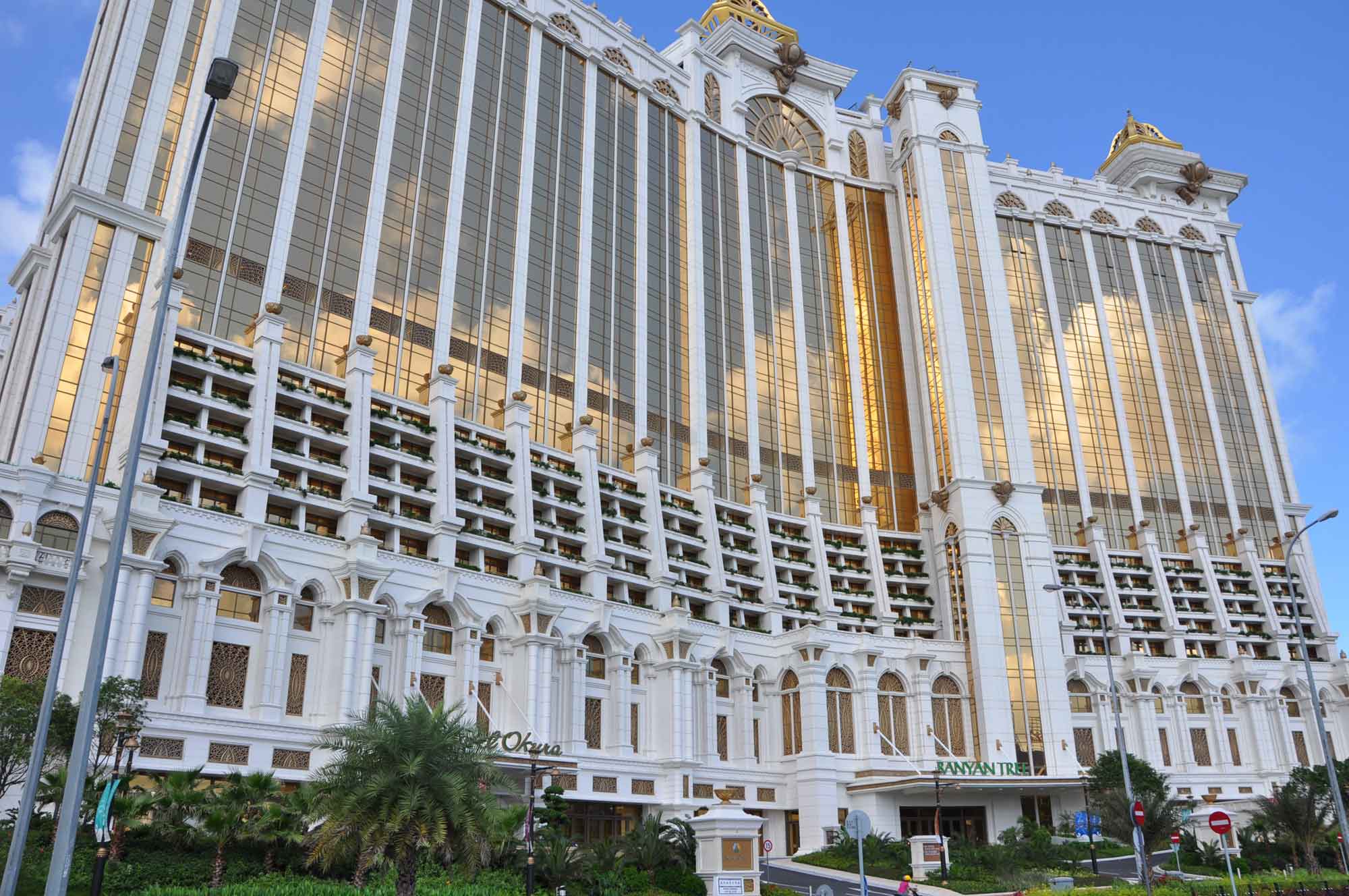 Galaxy Macau Gold Cupolas